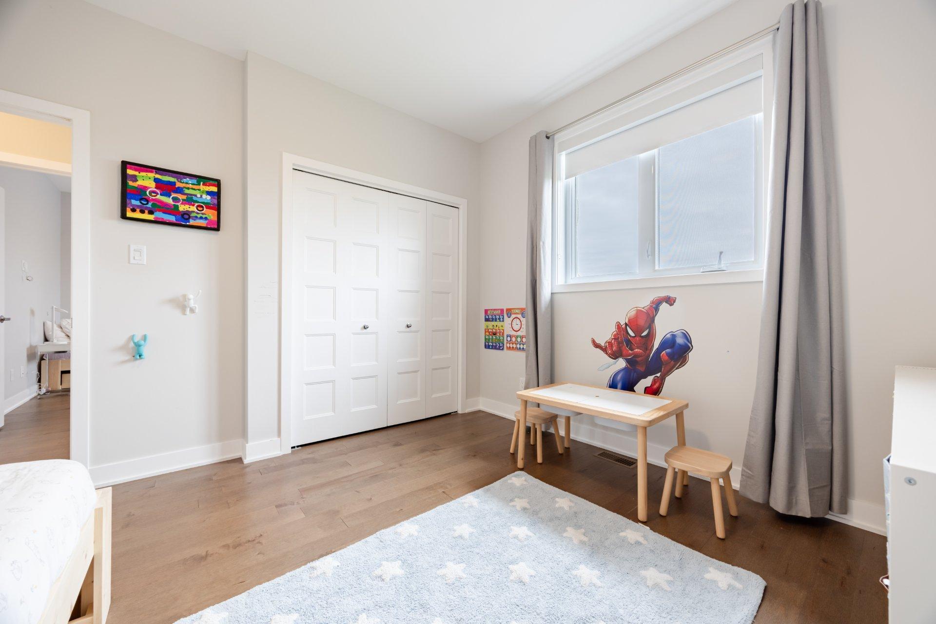 









7730


Rue de Liverpool

,
Brossard,




QC
J4Y0J6

