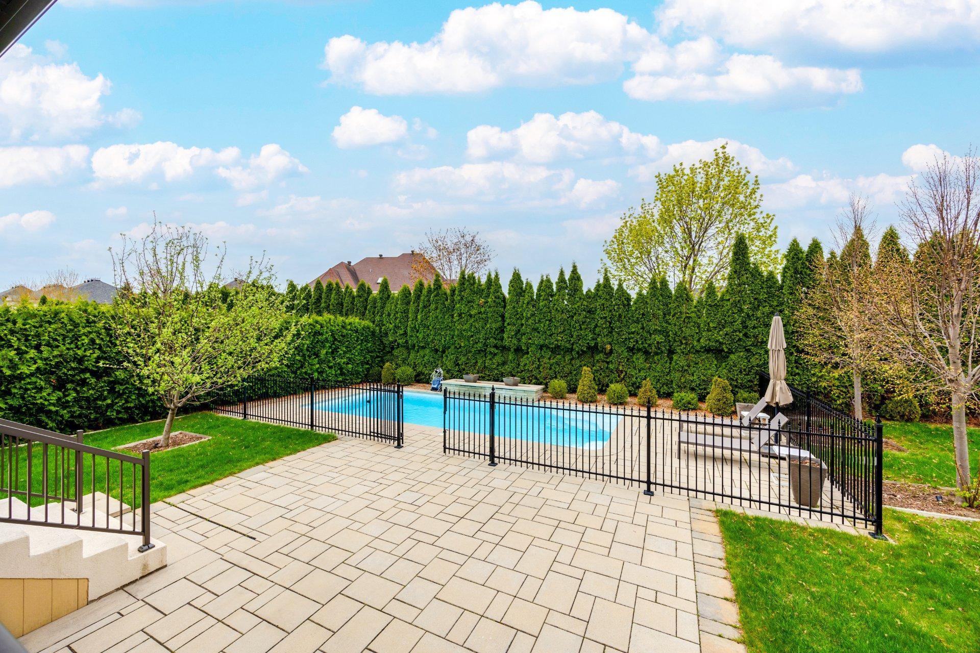 









7730


Rue de Liverpool

,
Brossard,




QC
J4Y0J6

