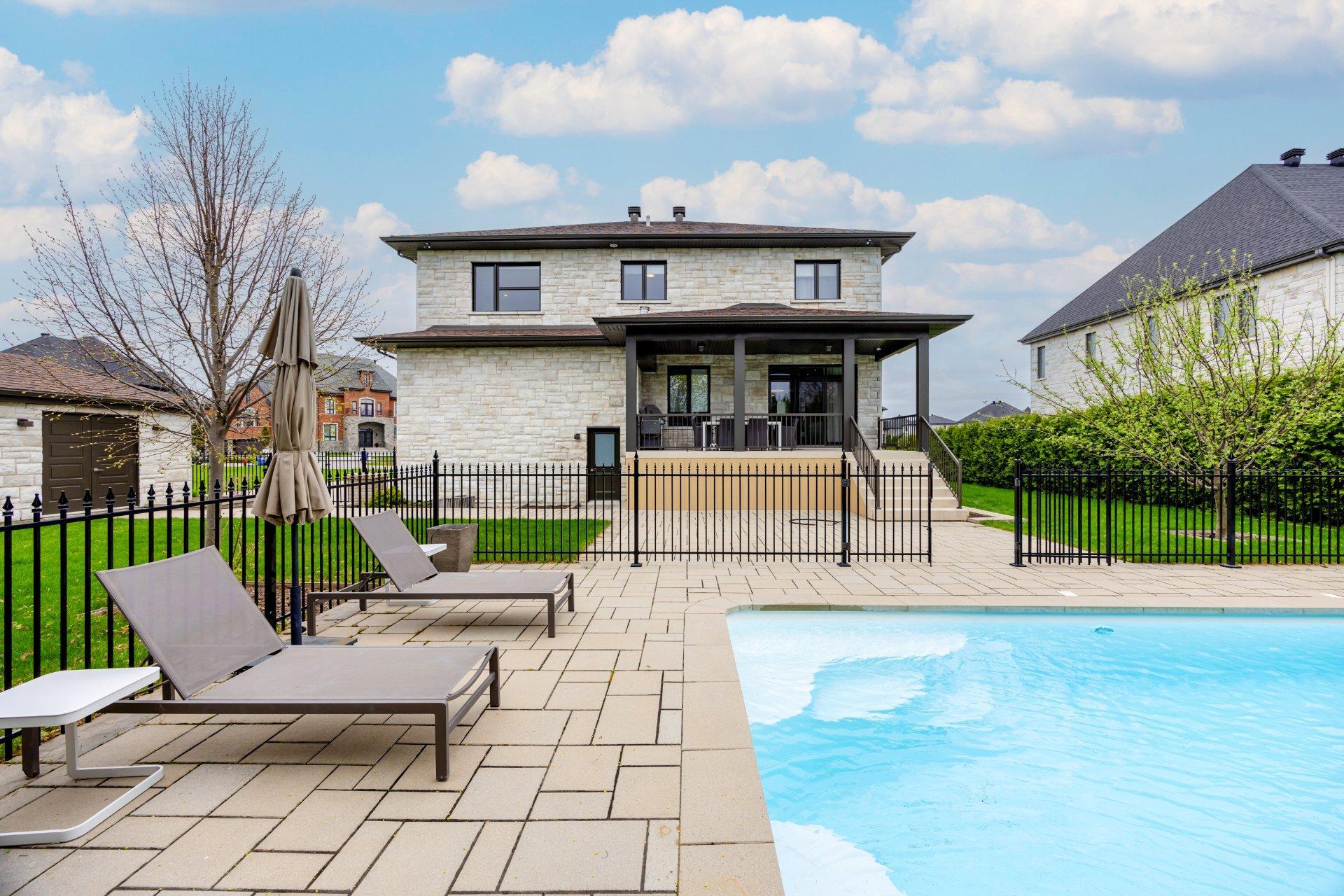 









7730


Rue de Liverpool

,
Brossard,




QC
J4Y0J6

