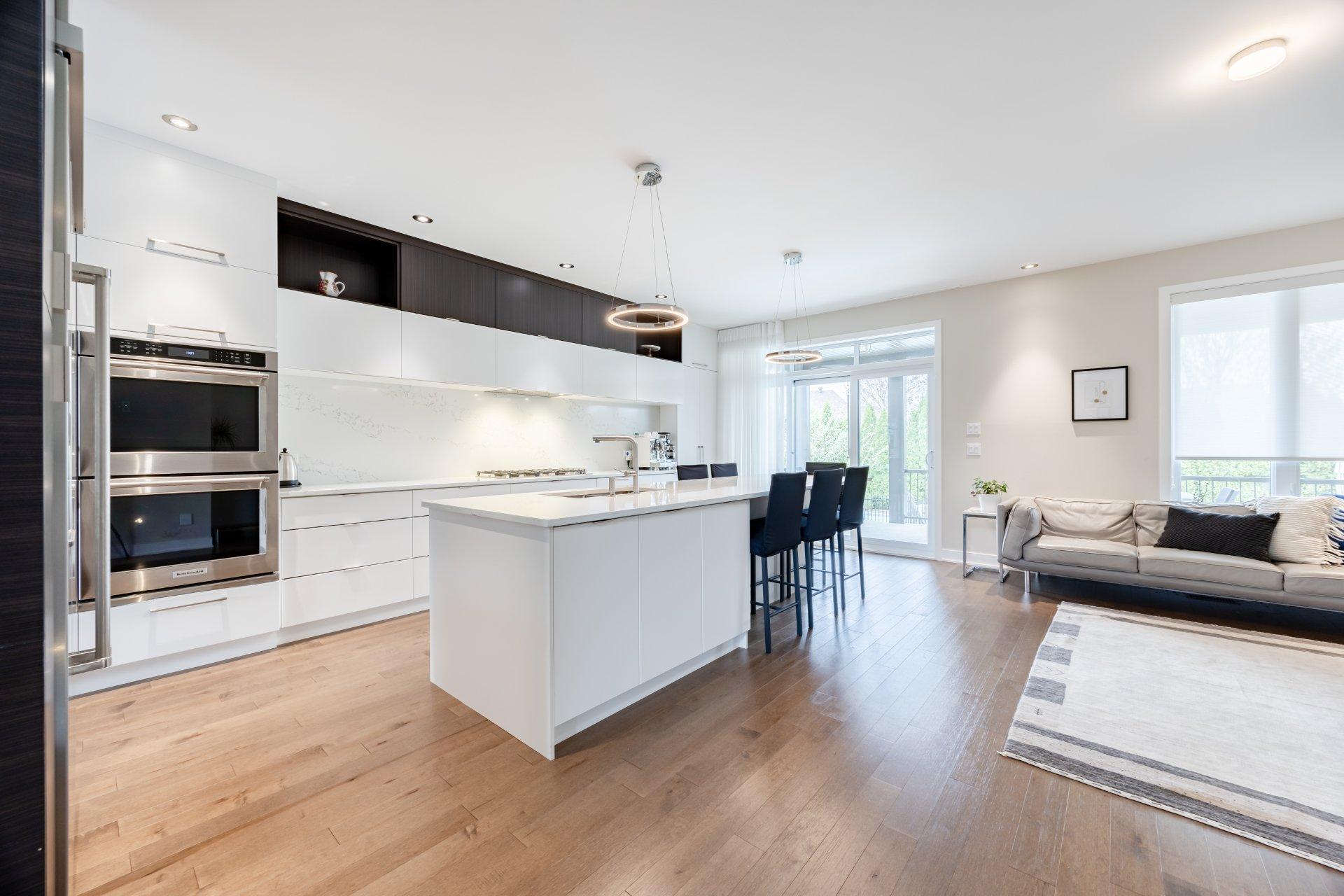 









7730


Rue de Liverpool

,
Brossard,




QC
J4Y0J6


