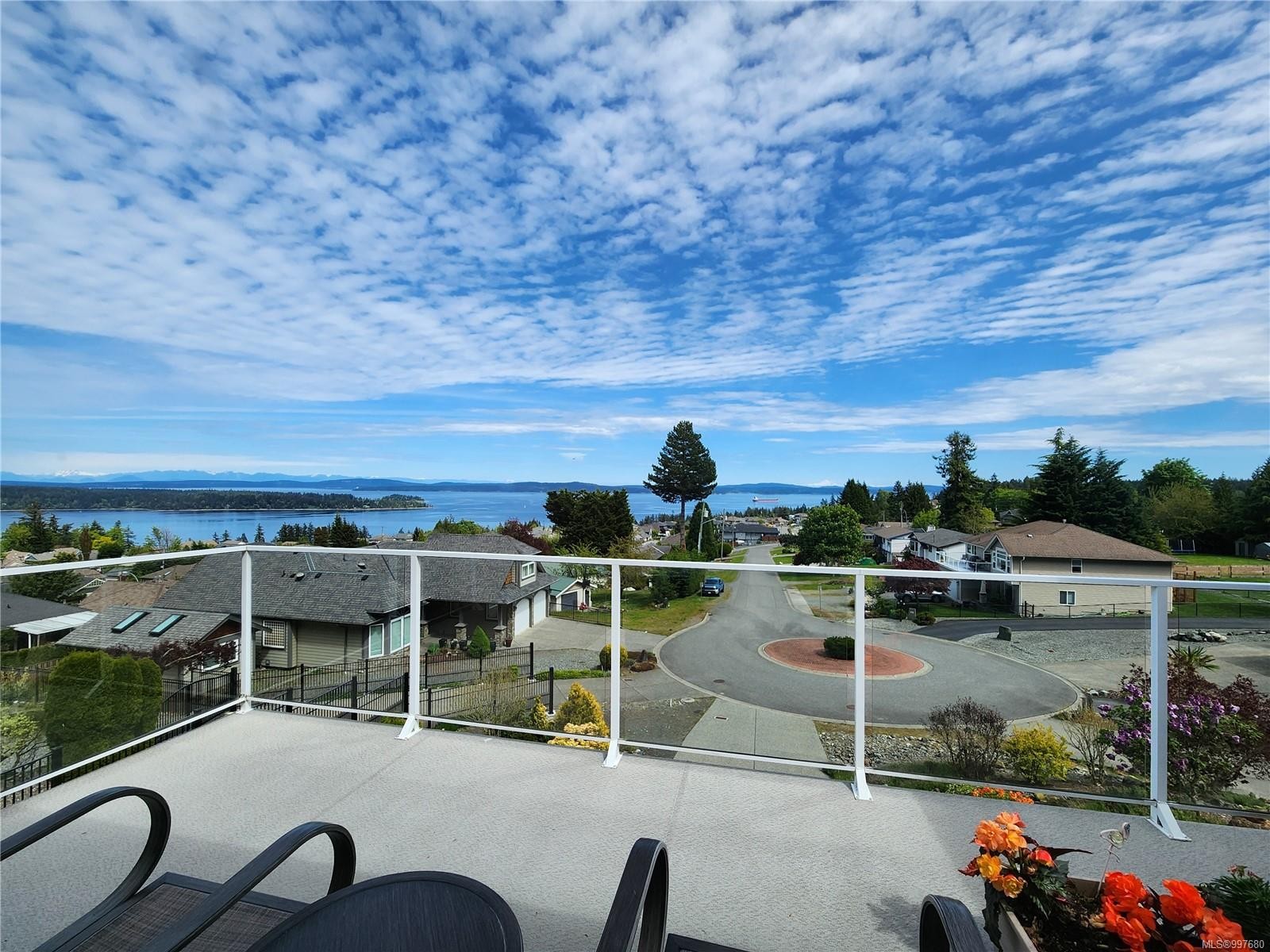 









483


Hillview

Ave,
Ladysmith,




BC
V9G 1W2

