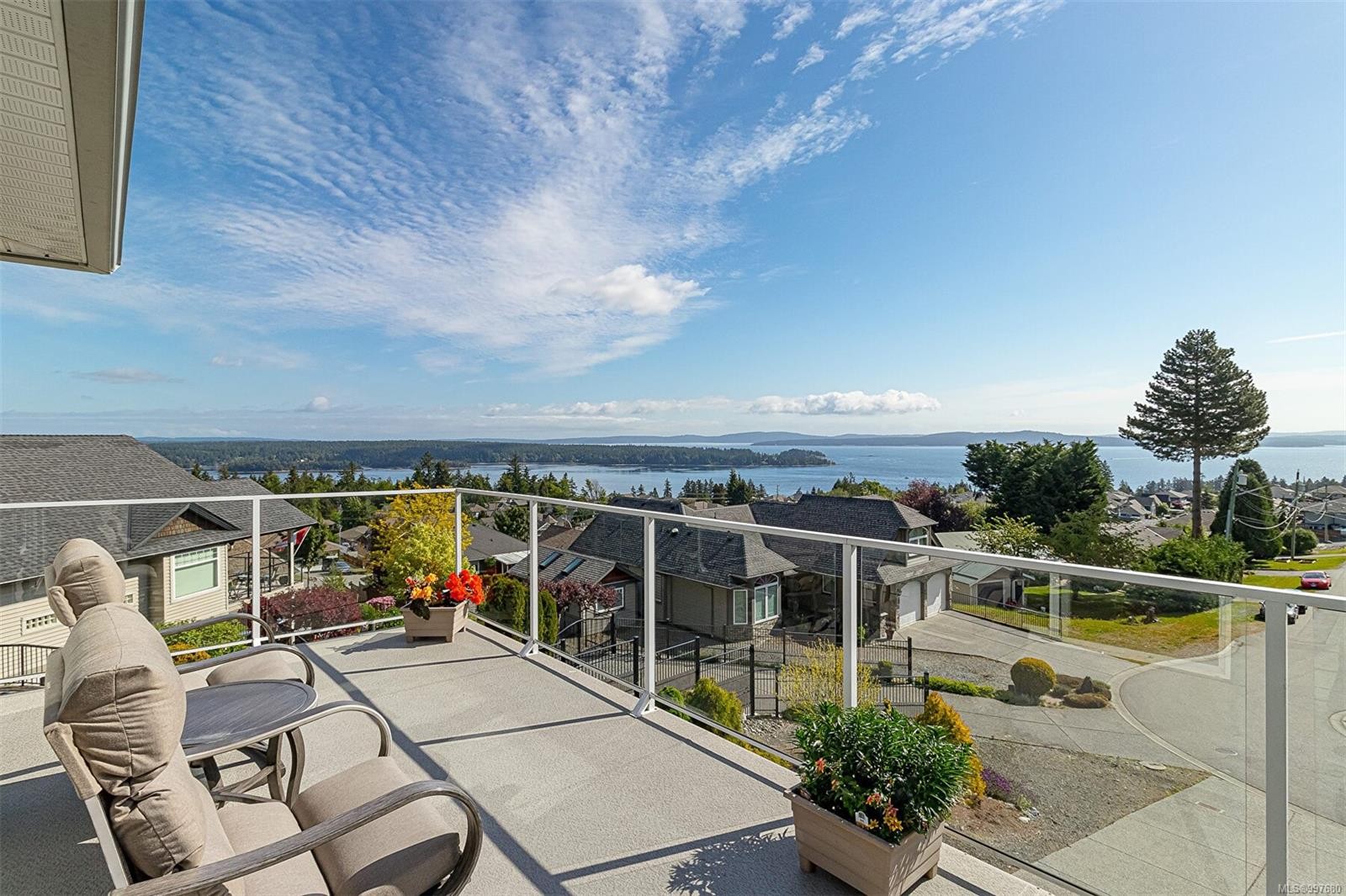 









483


Hillview

Ave,
Ladysmith,




BC
V9G 1W2

