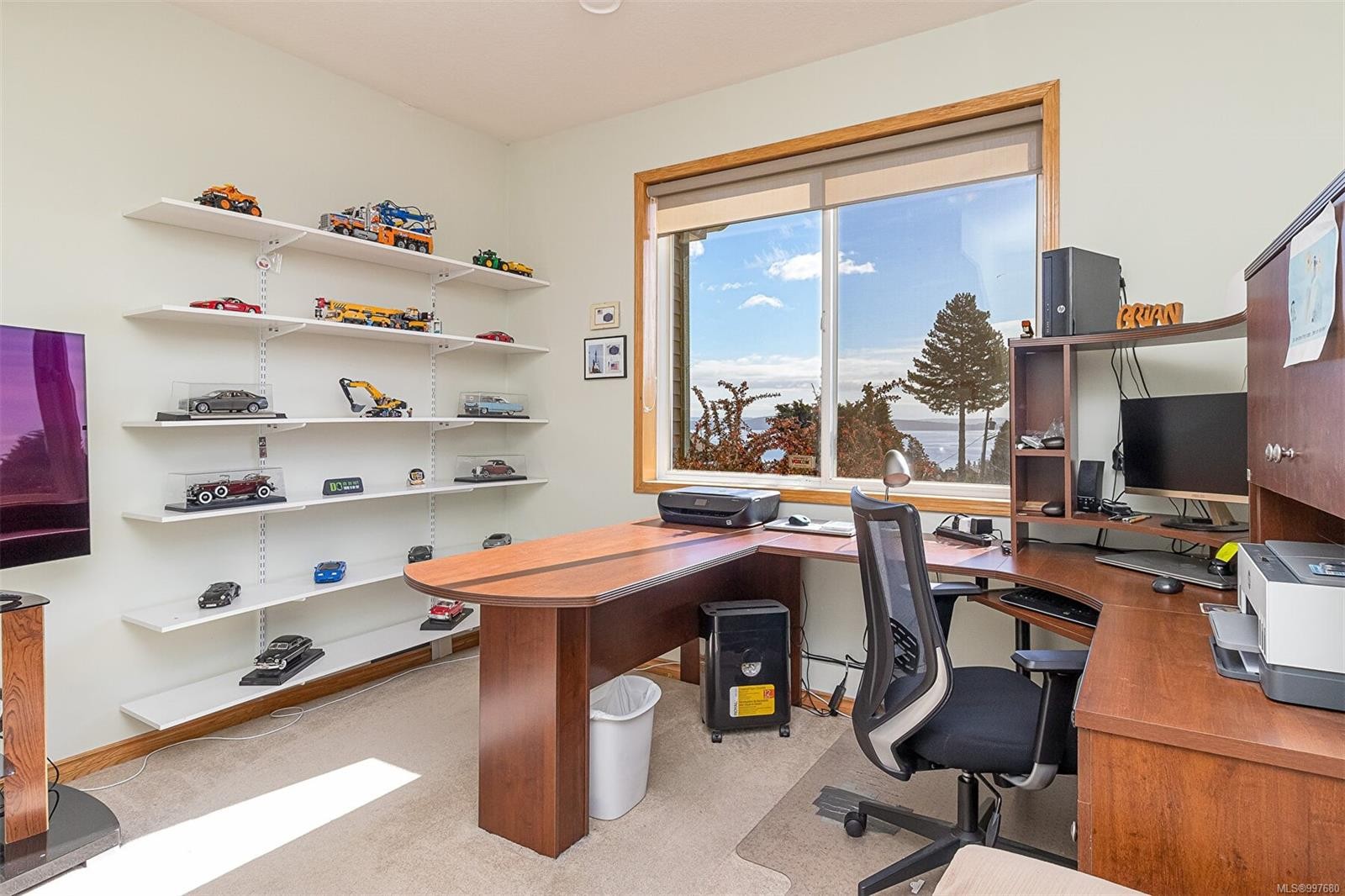 









483


Hillview

Ave,
Ladysmith,




BC
V9G 1W2

