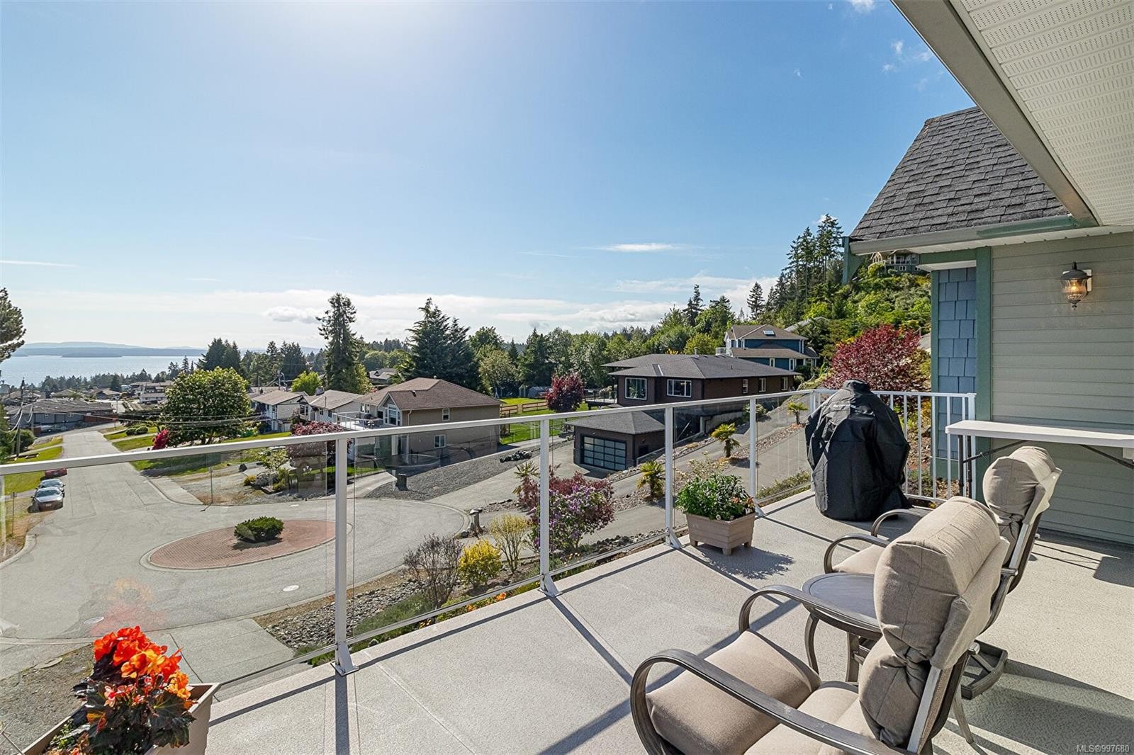 









483


Hillview

Ave,
Ladysmith,




BC
V9G 1W2

