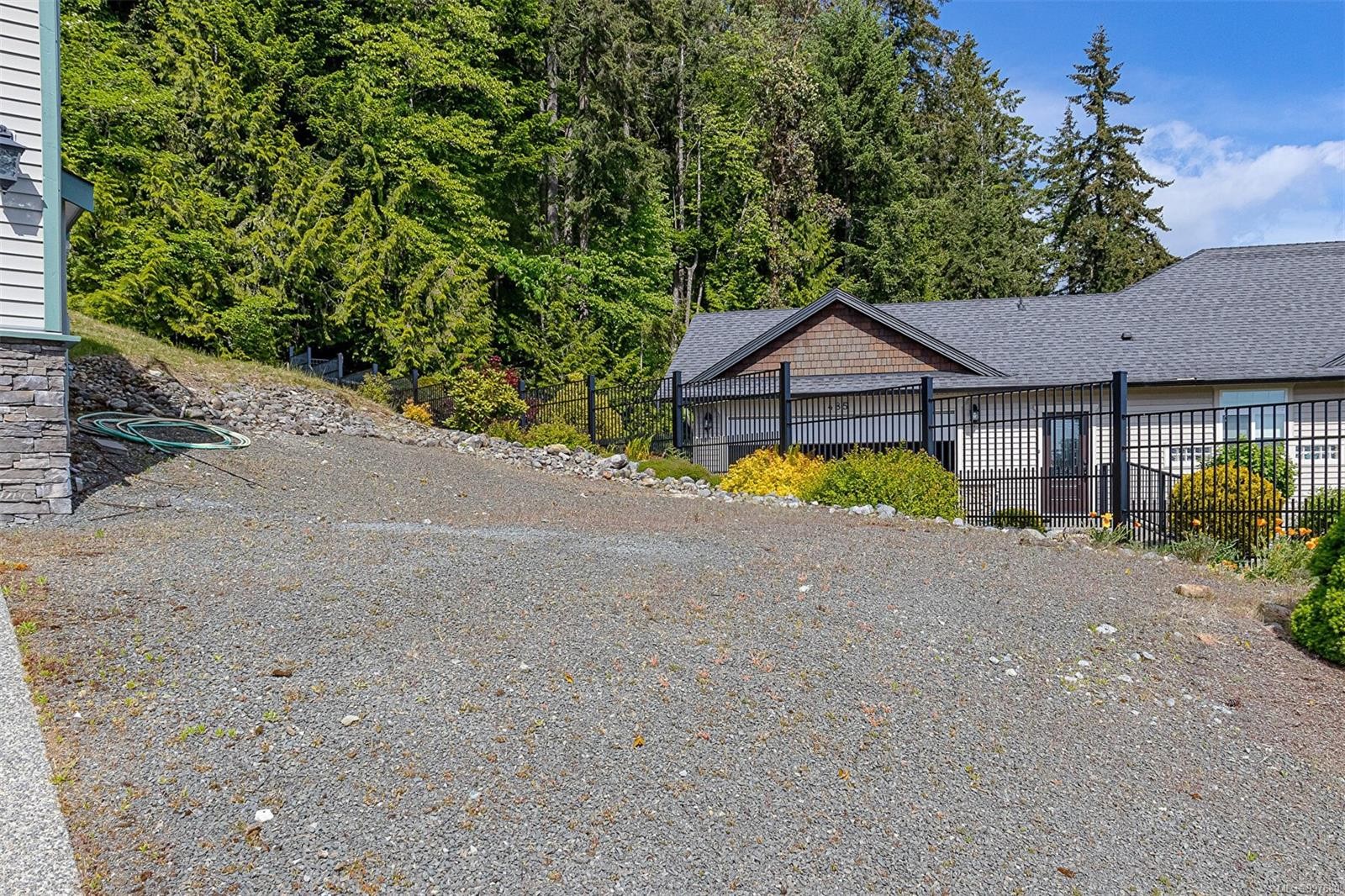 









483


Hillview

Ave,
Ladysmith,




BC
V9G 1W2

