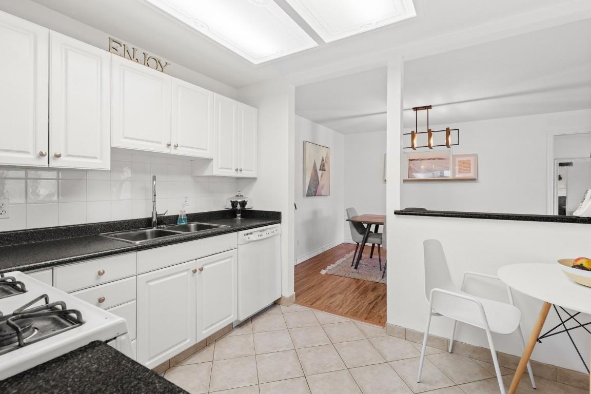 









645


Barrera

Road, 205,
Kelowna,




BC
V1W 3C9

