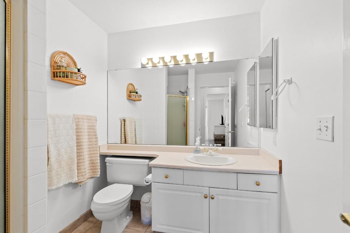 









645


Barrera

Road, 205,
Kelowna,




BC
V1W 3C9

