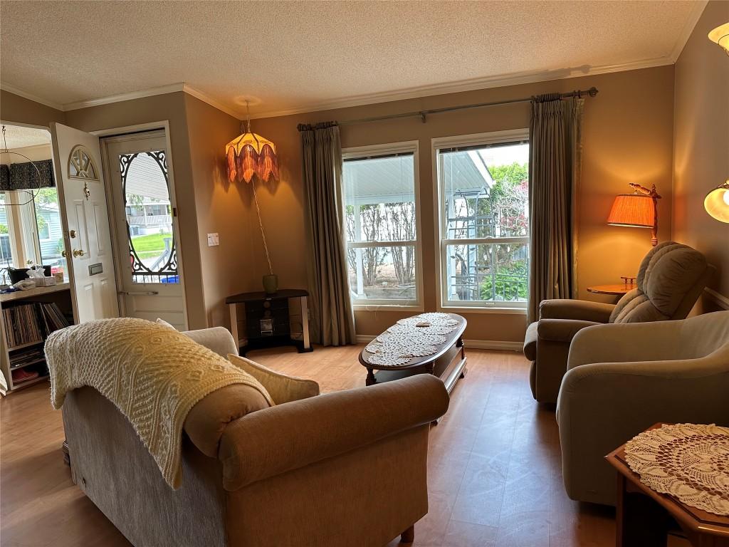 









5484


25

Avenue, A6,
Vernon,




BC
V1T 7A8

