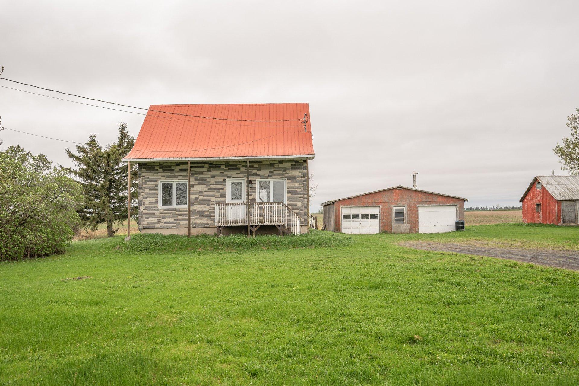 









273


94e Avenue

,
Saint-Blaise-sur-Richelieu,




QC
J0J1W0

