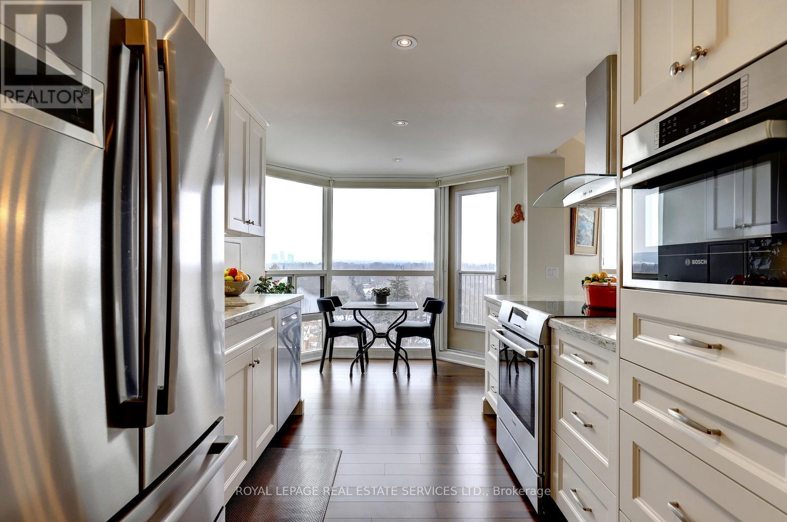 












PH11C - 2190 LAKESHORE ROAD

,
Burlington,




Ontario
L7R4K1

