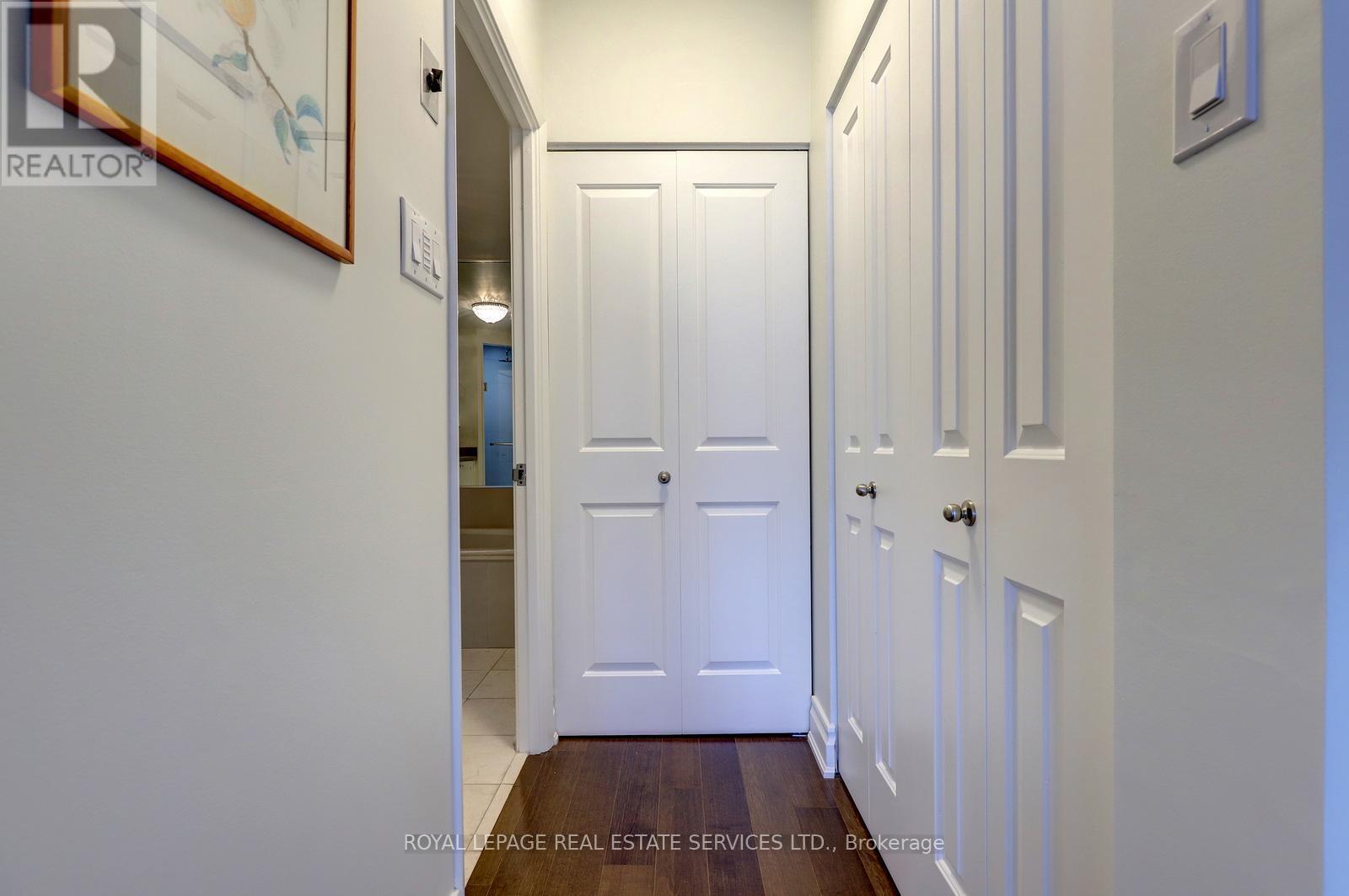 












PH11C - 2190 LAKESHORE ROAD

,
Burlington,




Ontario
L7R4K1

