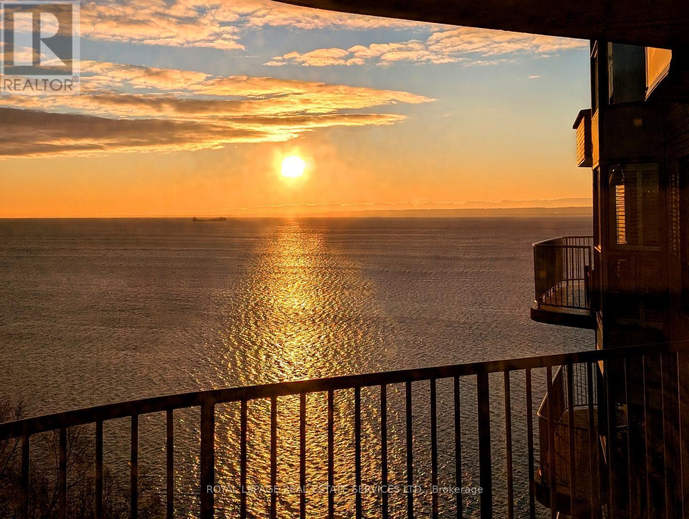 












PH11C - 2190 LAKESHORE ROAD

,
Burlington,




Ontario
L7R4K1

