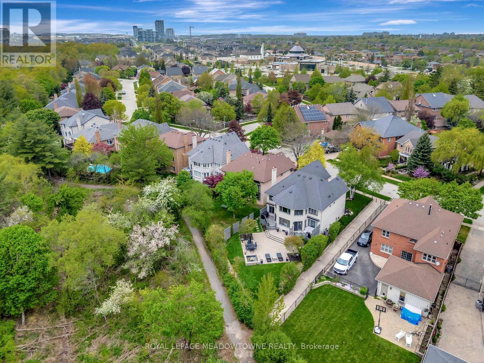 












2008 PEAK PLACE

,
Oakville,




Ontario
L6H5T2


