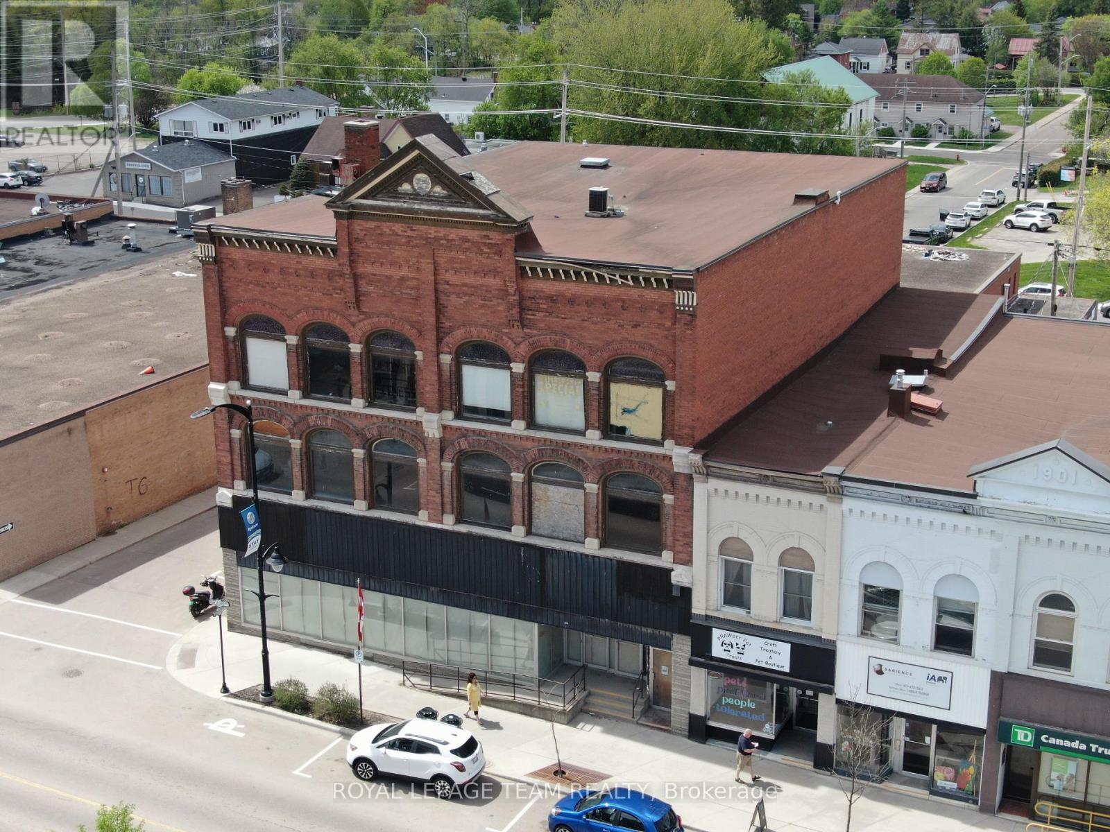 












278 RAGLAN STREET S

,
Renfrew,




Ontario
K7V1R4

