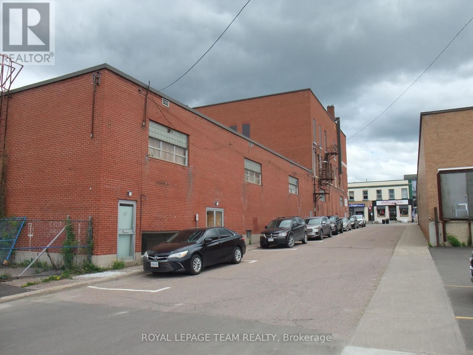 












278 RAGLAN STREET S

,
Renfrew,




Ontario
K7V1R4

