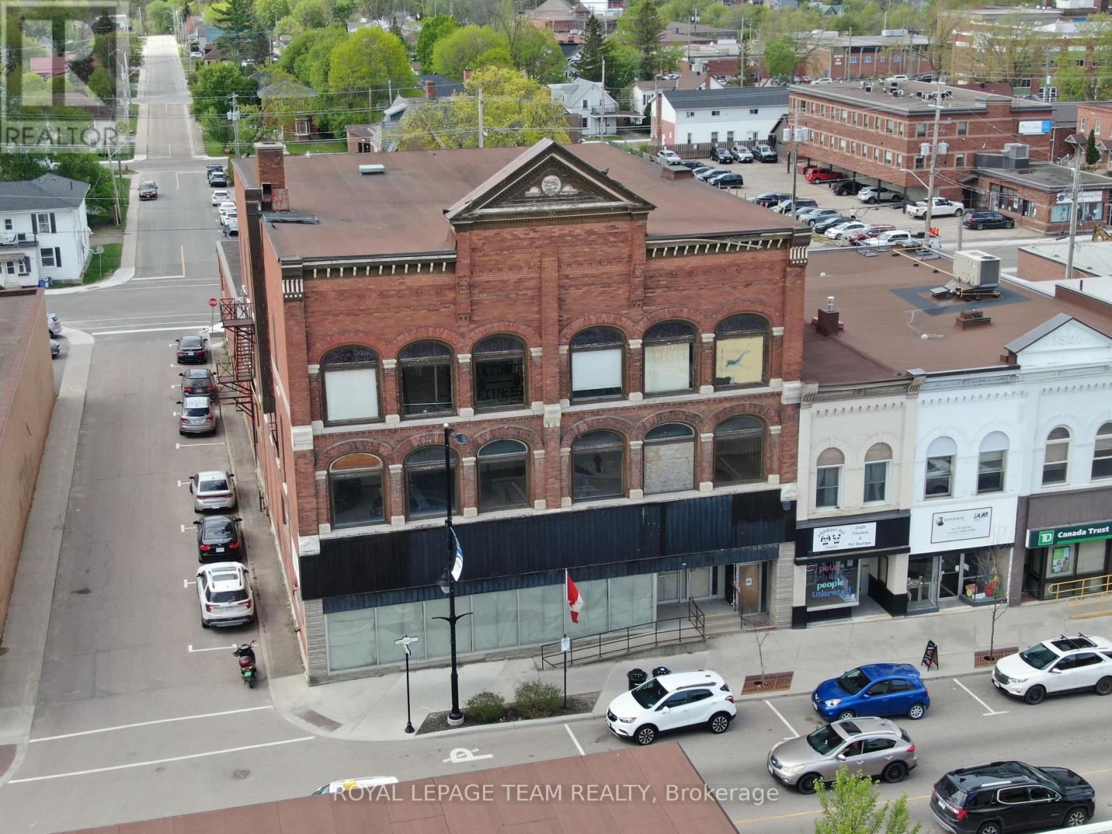 












278 RAGLAN STREET S

,
Renfrew,




Ontario
K7V1R4

