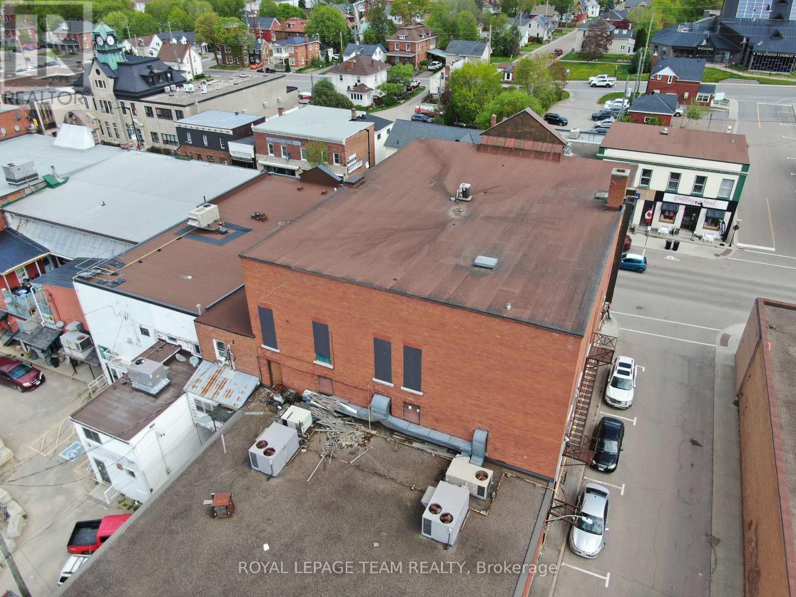 












278 RAGLAN STREET S

,
Renfrew,




Ontario
K7V1R4

