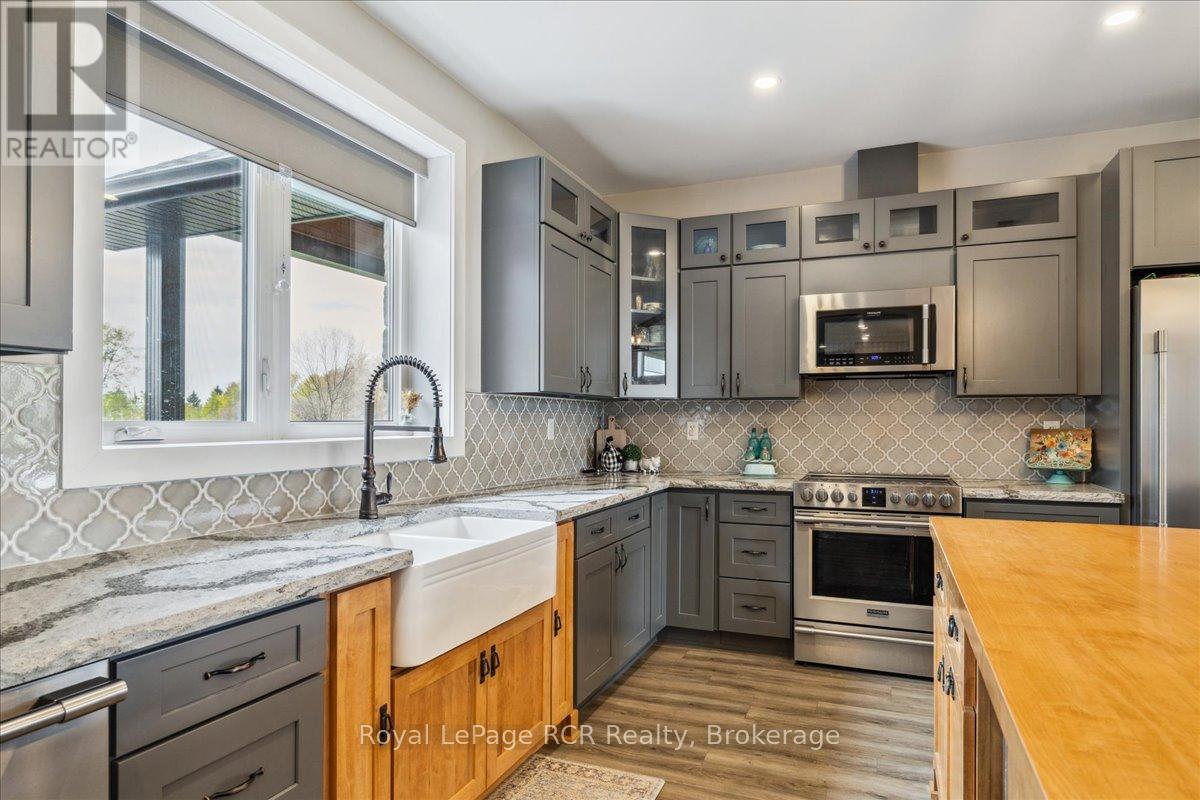 












438811 GREY 15 ROAD

,
Meaford,




Ontario
N4K5N3

