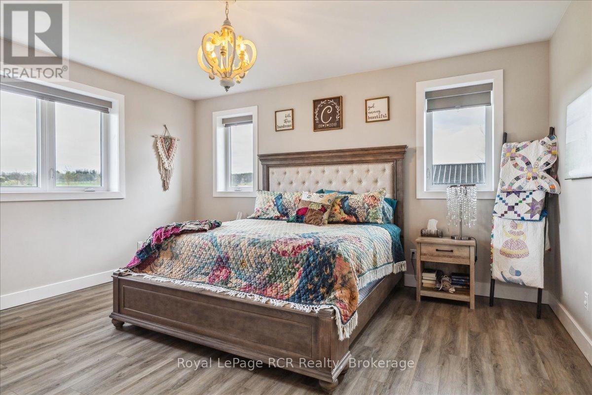 












438811 GREY 15 ROAD

,
Meaford,




Ontario
N4K5N3

