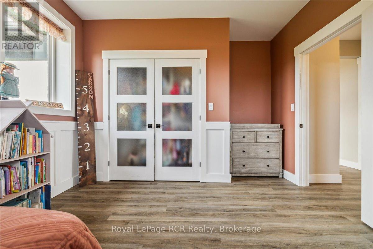 












438811 GREY 15 ROAD

,
Meaford,




Ontario
N4K5N3

