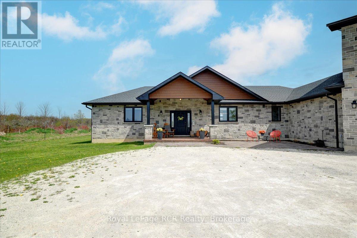












438811 GREY 15 ROAD

,
Meaford,




Ontario
N4K5N3

