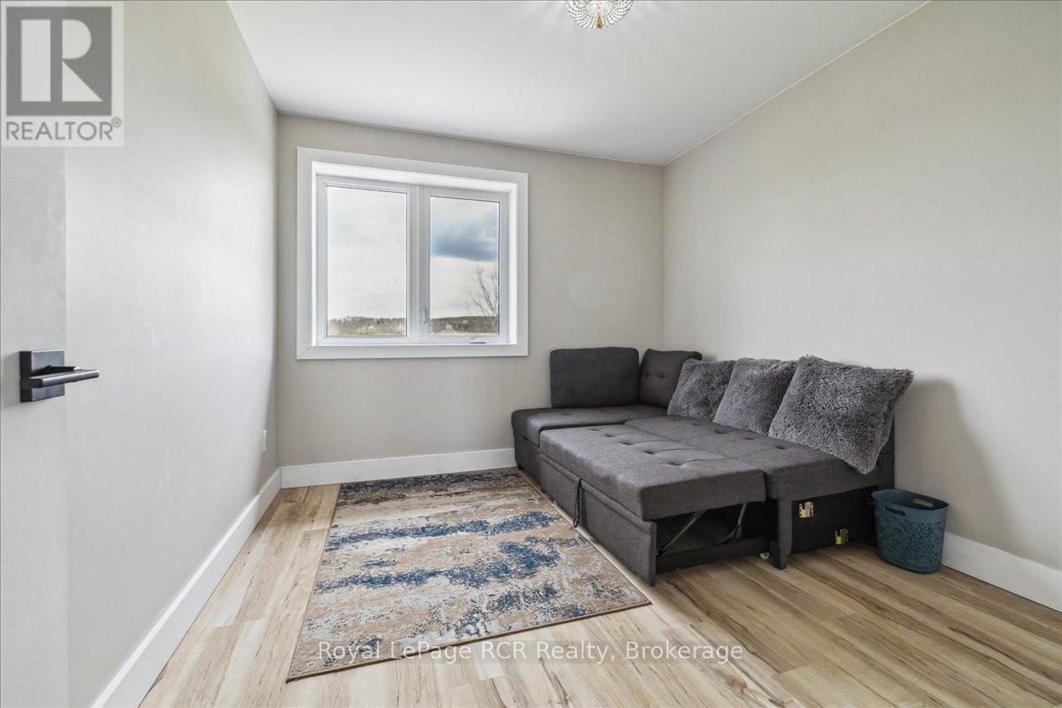 












438811 GREY 15 ROAD

,
Meaford,




Ontario
N4K5N3

