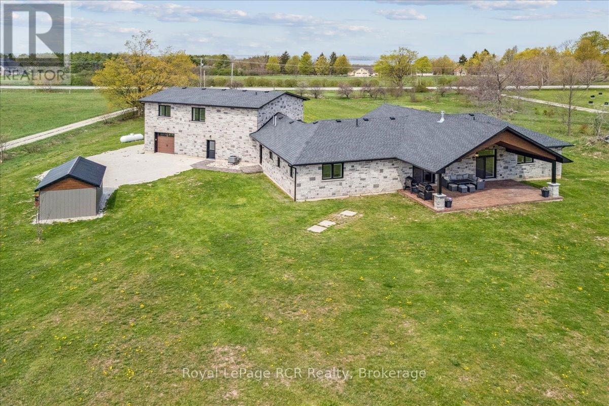 












438811 GREY 15 ROAD

,
Meaford,




Ontario
N4K5N3

