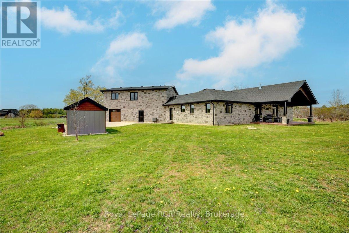 












438811 GREY 15 ROAD

,
Meaford,




Ontario
N4K5N3

