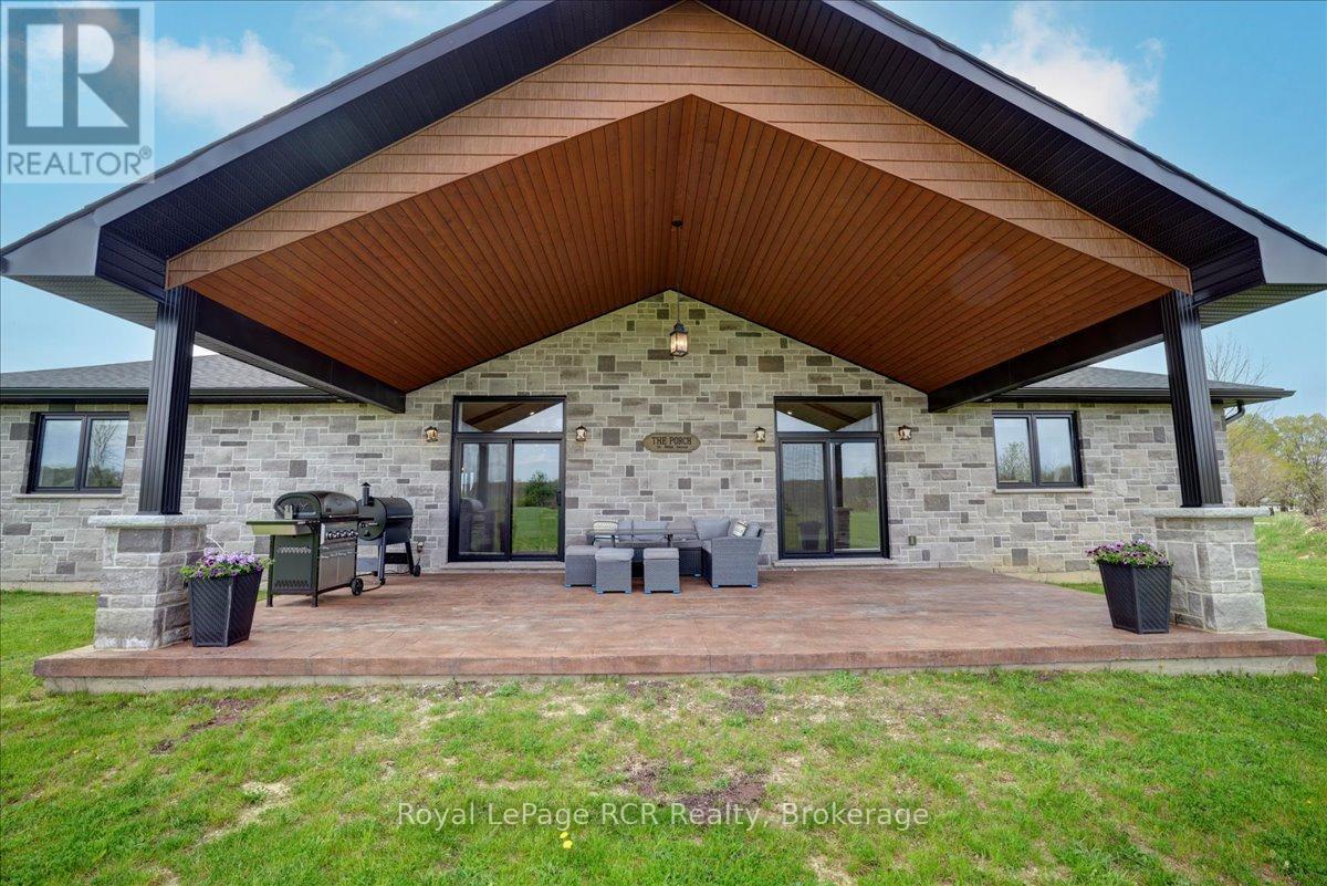 












438811 GREY 15 ROAD

,
Meaford,




Ontario
N4K5N3

