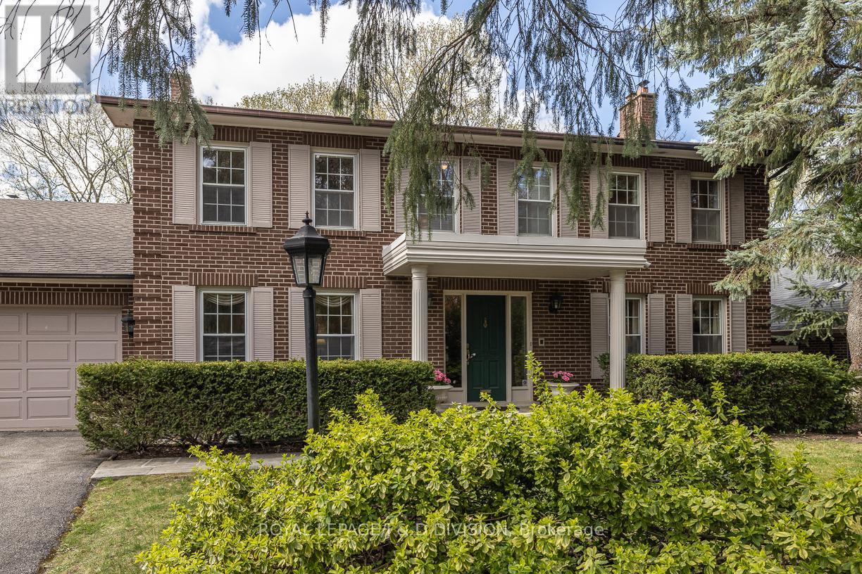 












16 BOBWHITE CRESCENT

,
Toronto,




Ontario
M2L2E1

