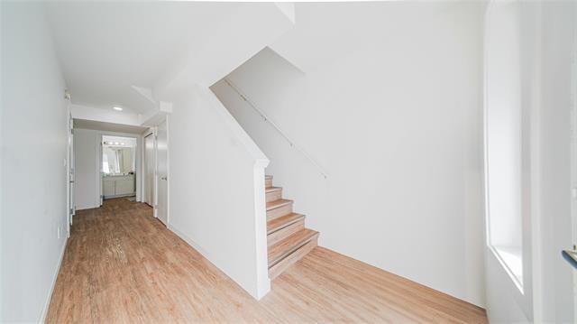 









1600


Ravelston

AVE,
Winnipeg,




MB
R3W 1R3

