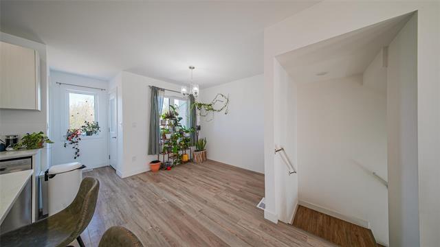 









1600


Ravelston

AVE,
Winnipeg,




MB
R3W 1R3


