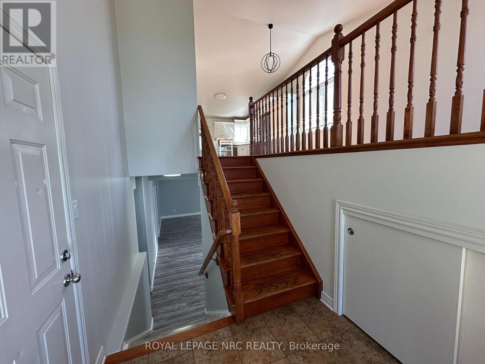 












3923 WEINBRENNER ROAD

,
Niagara Falls (Chippawa),




Ontario
L2G7Y1

