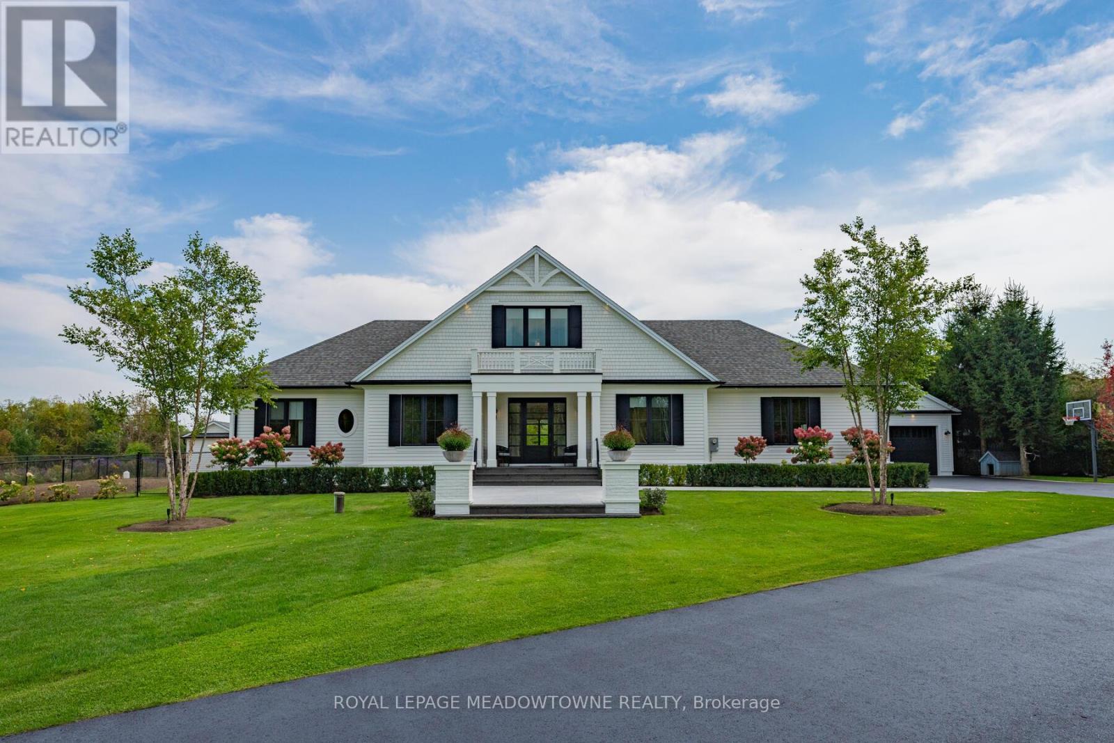 












9275 WELLINGTON RD 50

,
Erin,




Ontario
L7J2L8

