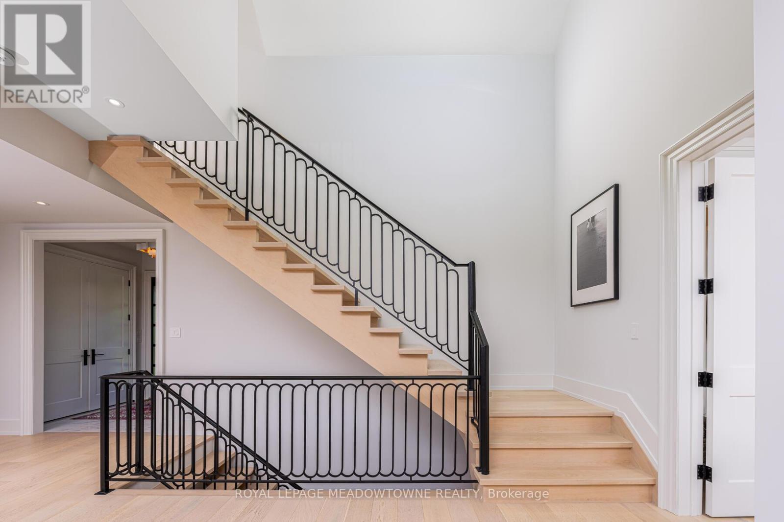 












9275 WELLINGTON RD 50

,
Erin,




Ontario
L7J2L8

