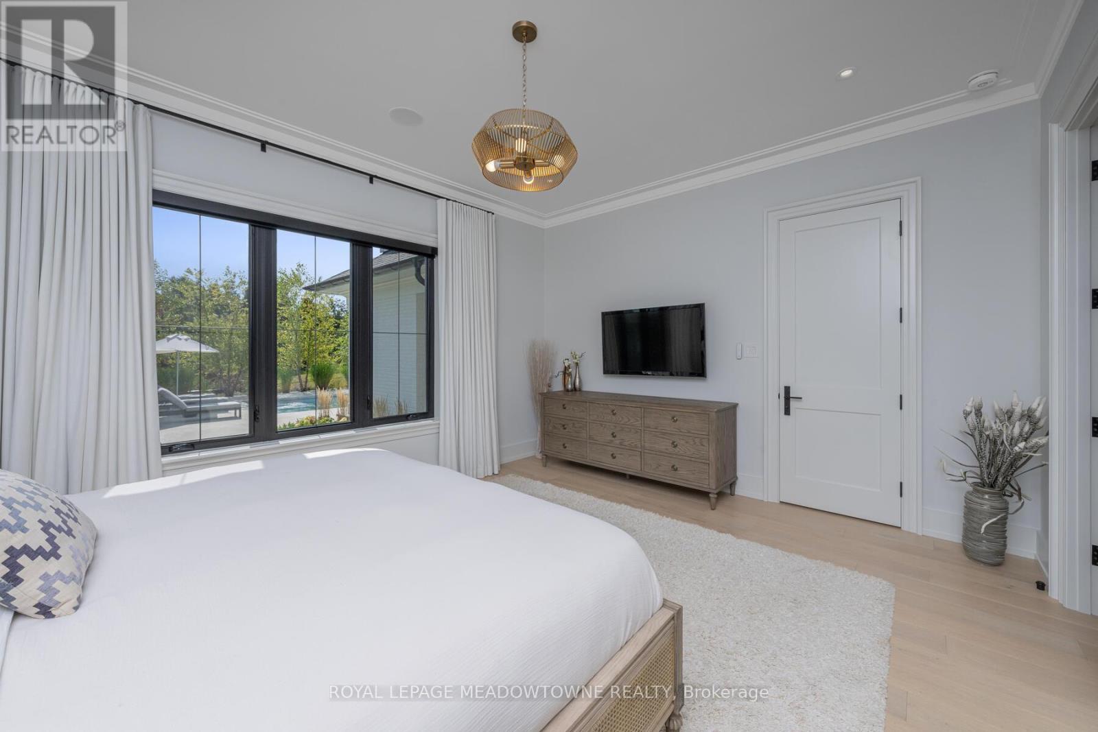 












9275 WELLINGTON RD 50

,
Erin,




Ontario
L7J2L8

