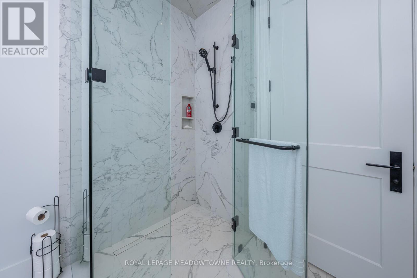 












9275 WELLINGTON RD 50

,
Erin,




Ontario
L7J2L8

