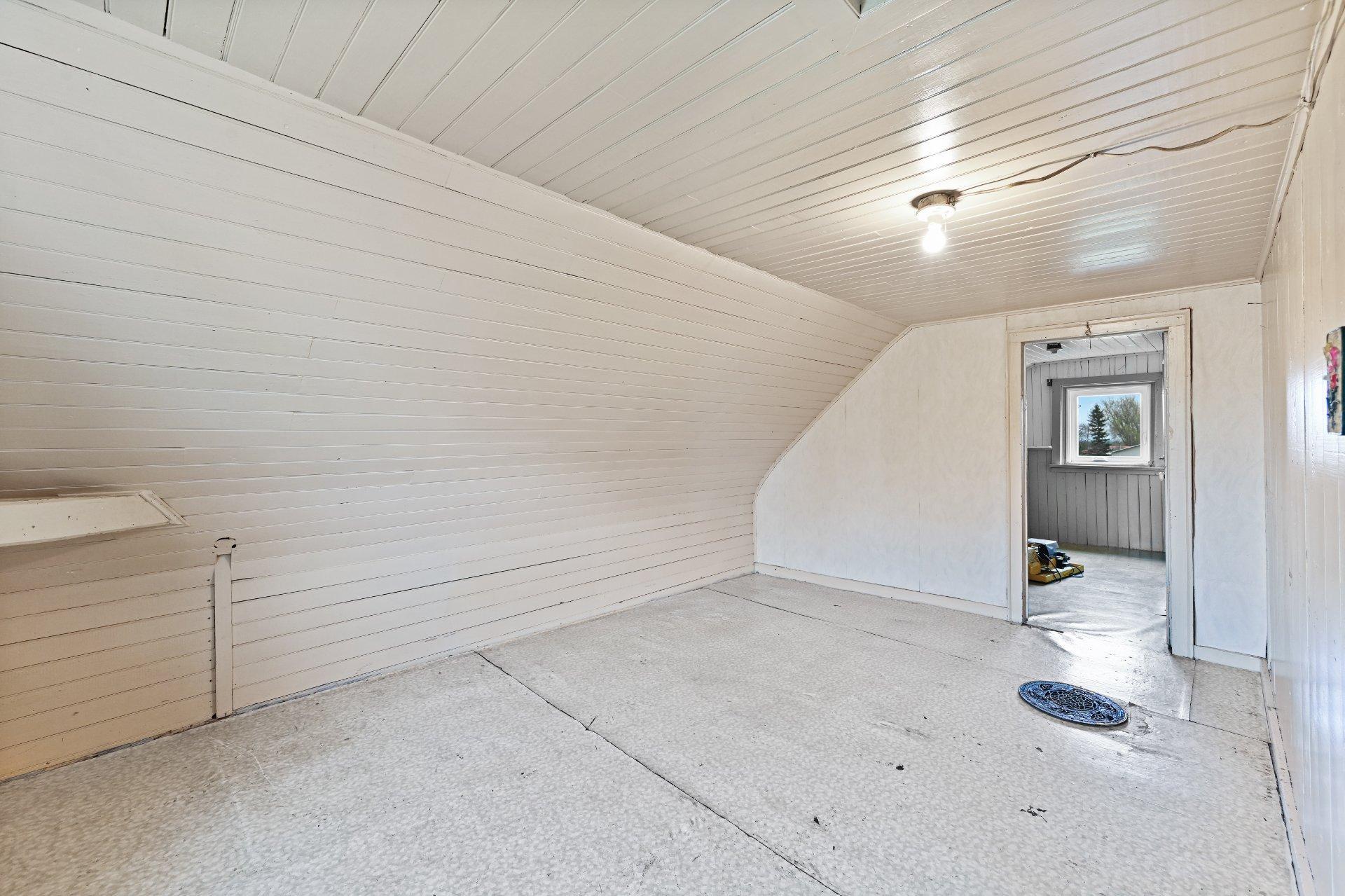 









273Z


94e Avenue

,
Saint-Blaise-sur-Richelieu,







QC
J0J1W0

