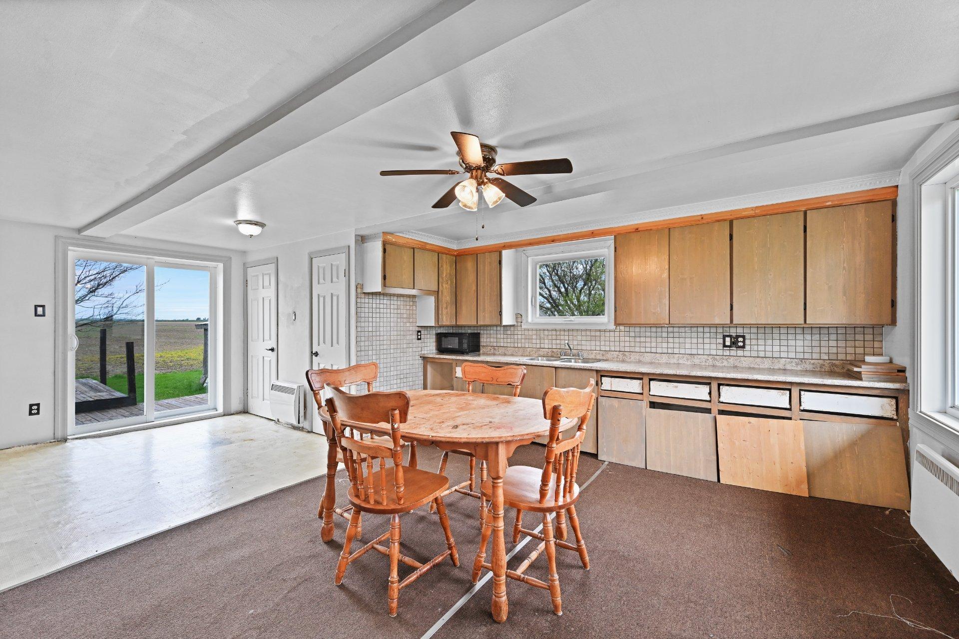 









273Z


94e Avenue

,
Saint-Blaise-sur-Richelieu,







QC
J0J1W0

