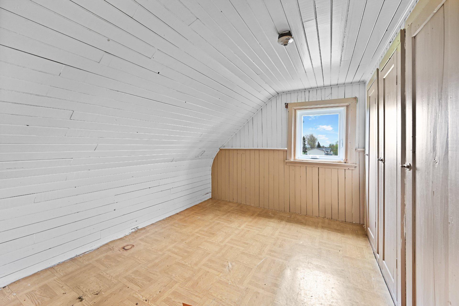 









273Z


94e Avenue

,
Saint-Blaise-sur-Richelieu,







QC
J0J1W0

