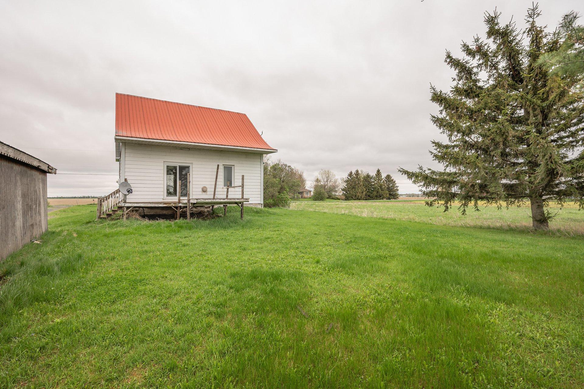 









273Z


94e Avenue

,
Saint-Blaise-sur-Richelieu,







QC
J0J1W0

