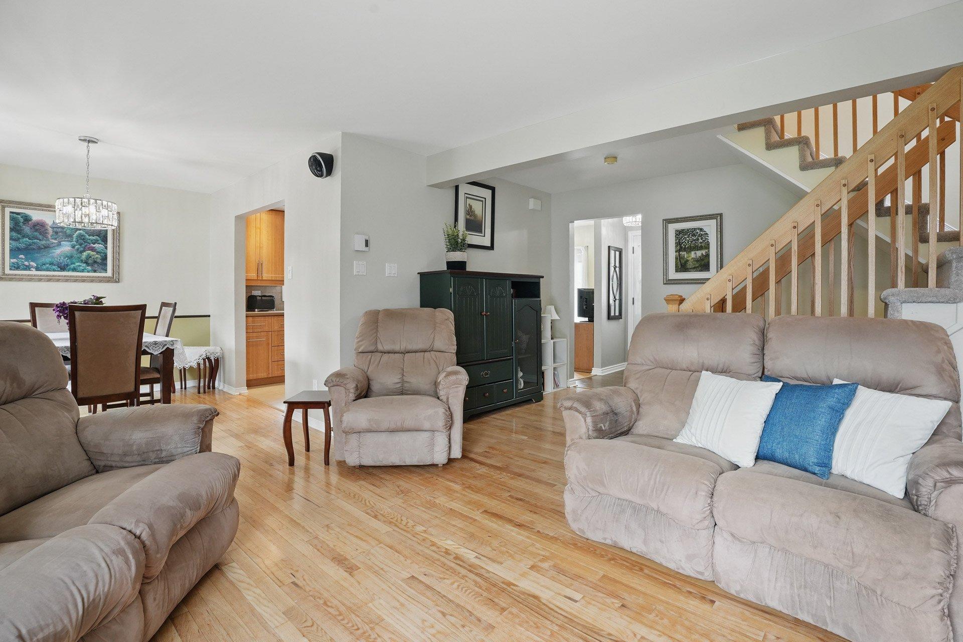 









332


Ch. Lebaudy

,
Gatineau (Gatineau),




QC
J8V2H2

