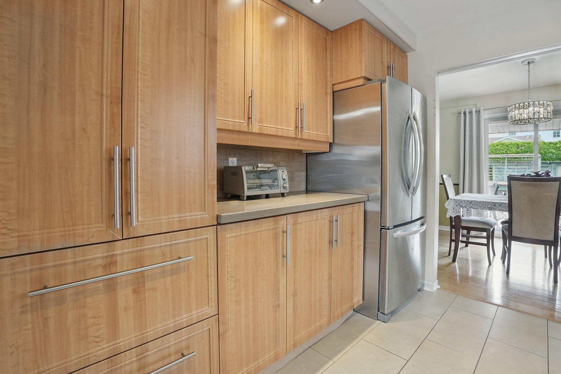 









332


Ch. Lebaudy

,
Gatineau (Gatineau),




QC
J8V2H2

