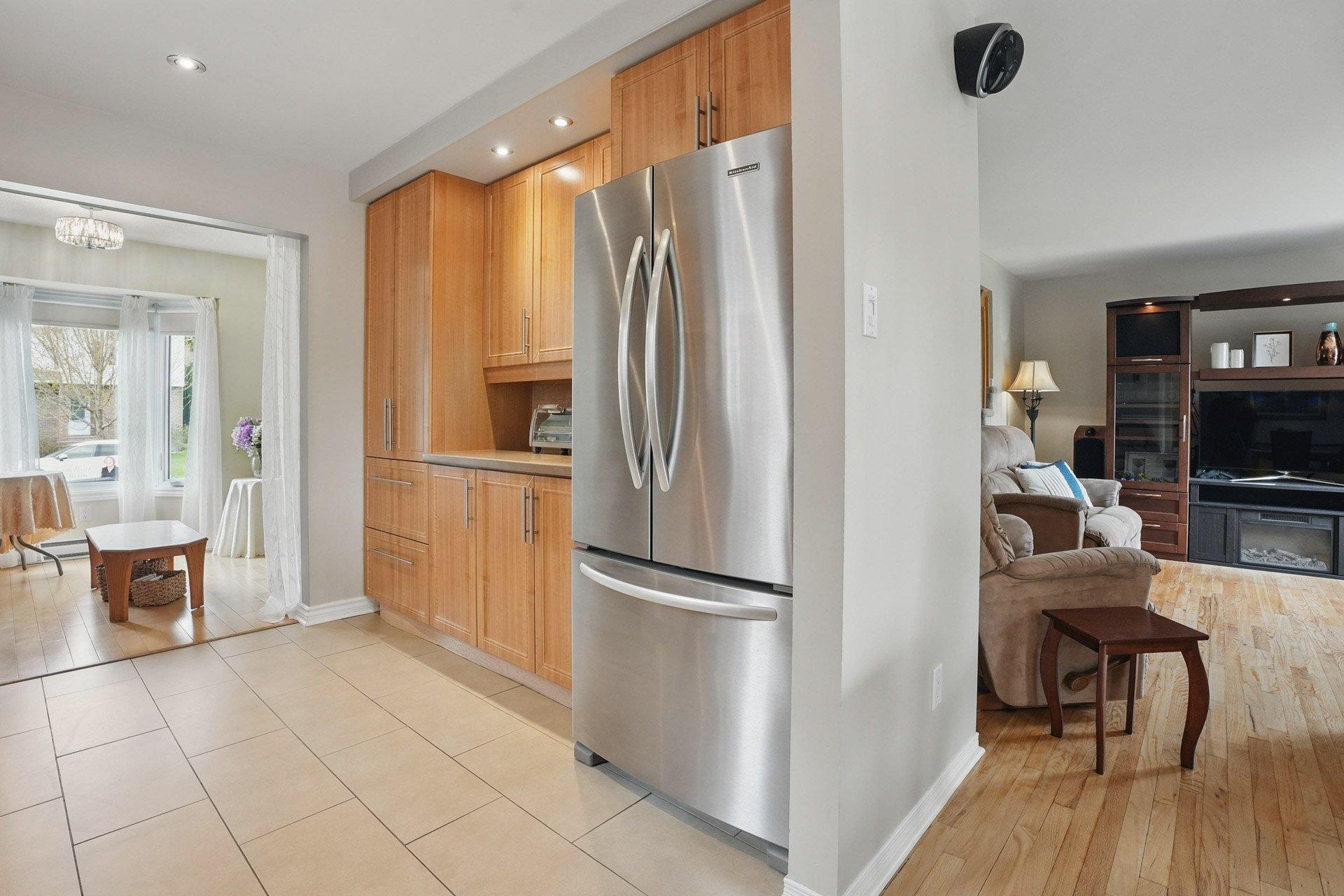 









332


Ch. Lebaudy

,
Gatineau (Gatineau),




QC
J8V2H2

