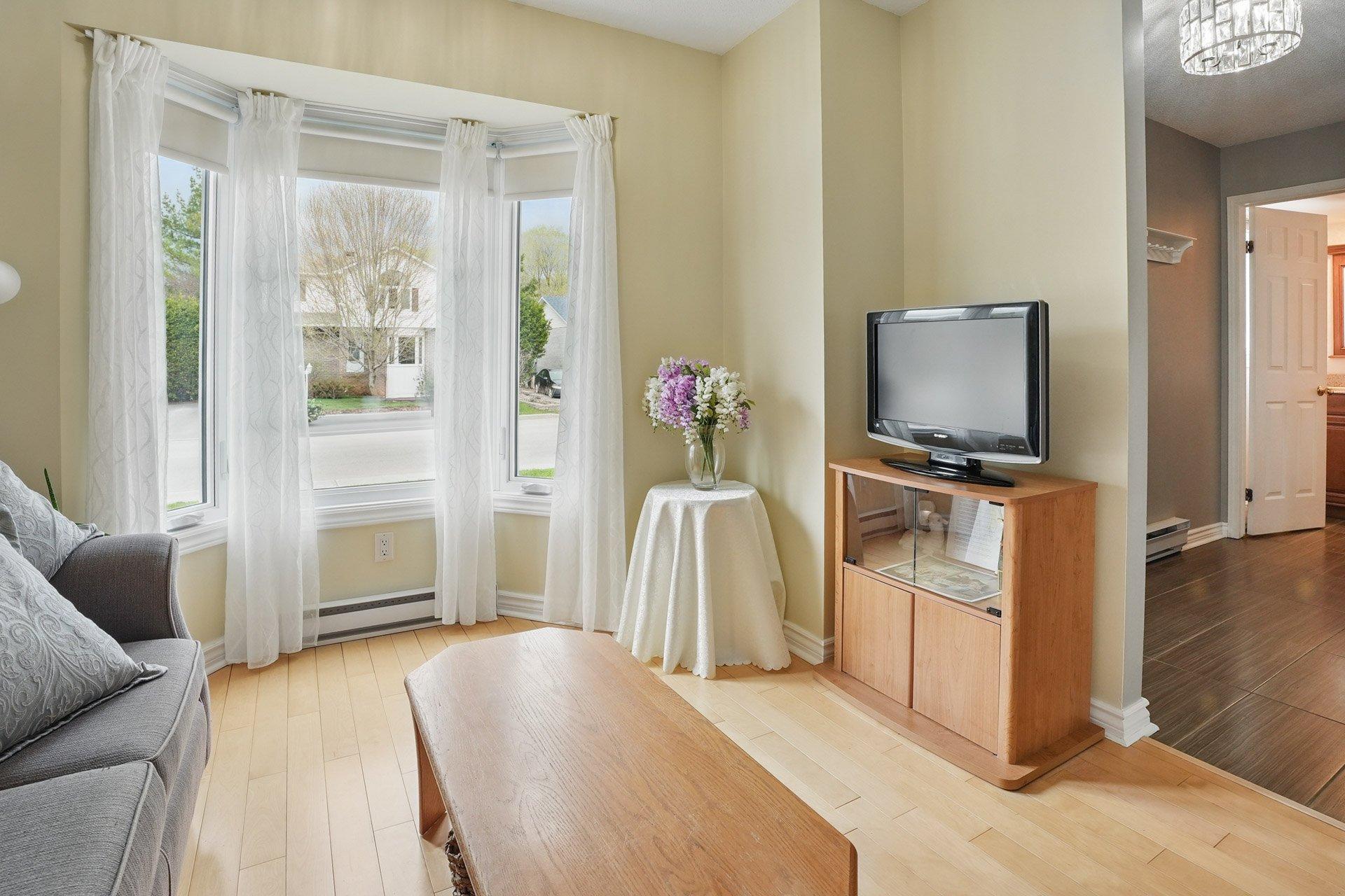 









332


Ch. Lebaudy

,
Gatineau (Gatineau),




QC
J8V2H2

