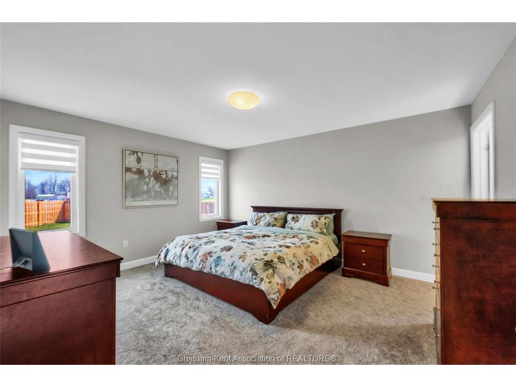 









62


MOONSTONE

Crescent,
Chatham,




ON
N7M 0S1

