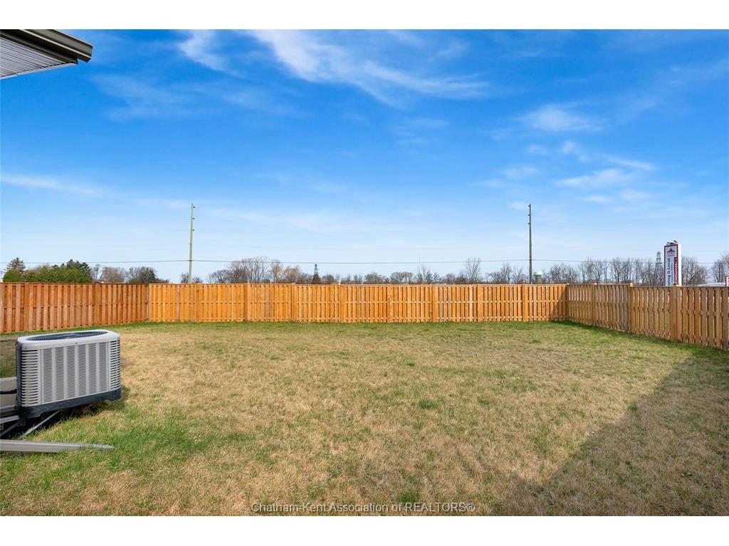 









62


MOONSTONE

Crescent,
Chatham,




ON
N7M 0S1


