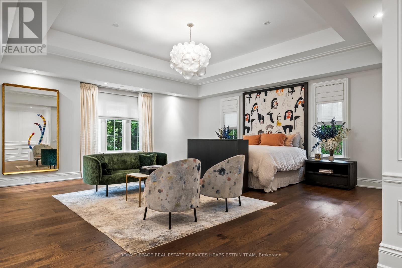












25 NORTH DRIVE

,
Toronto,




Ontario
M9A4R1

