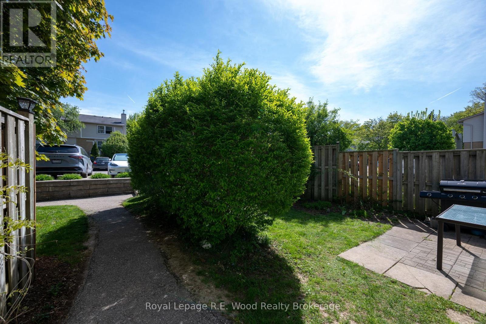 












48 - 760 BERKSHIRE DRIVE

,
London South (South N),




Ontario
N6J4A5

