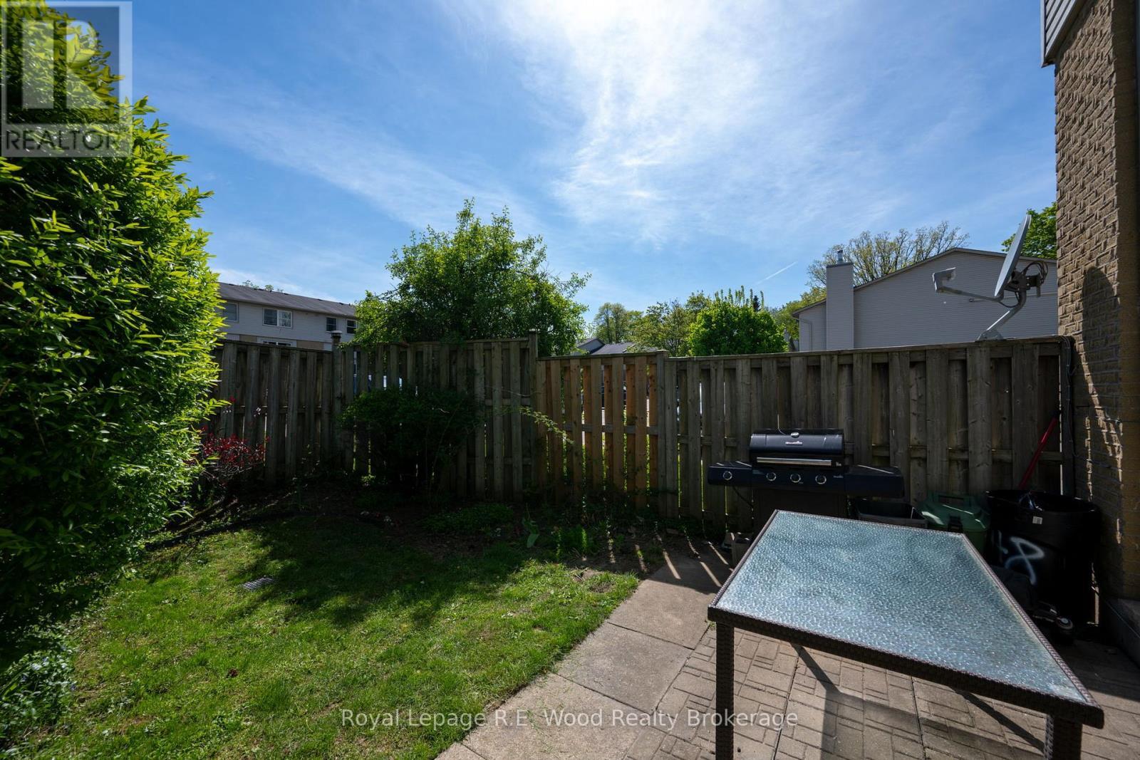 












48 - 760 BERKSHIRE DRIVE

,
London South (South N),




Ontario
N6J4A5

